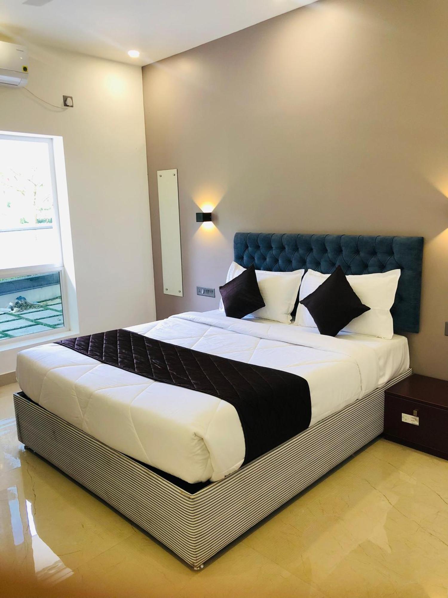 The Lotaz Hotel Kochi Exterior foto