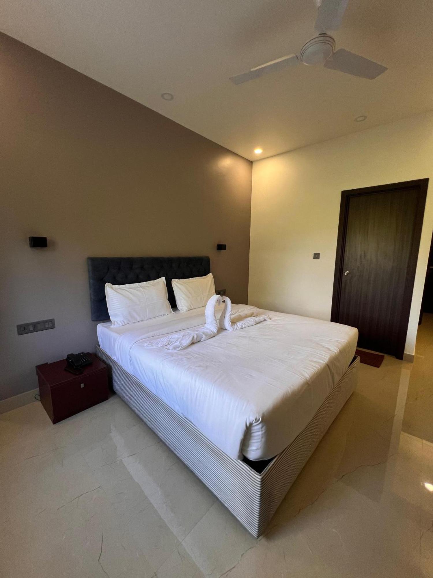The Lotaz Hotel Kochi Exterior foto